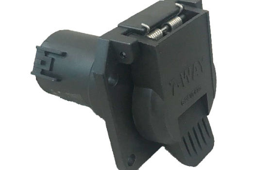 TC7W3-SC2-N socket, manufactured to withstand harsh environments utilizes versatile blade terminals, with copper alloy pins for less resistance and higher conductivity, that allow for easy installation in many OEM factory twist-in-mounts.